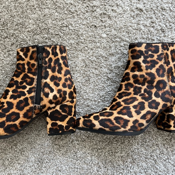 Aldo Leopard Bootie - Picture 2 of 5